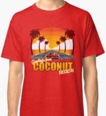 Greetings from Coconut Beach T-shirt classique