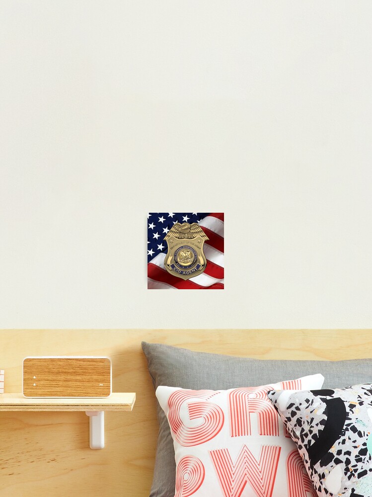 U.S. Army Criminal Investigation Division Command - USACIDC Special Agent  Badge over American Flag | Photographic Print