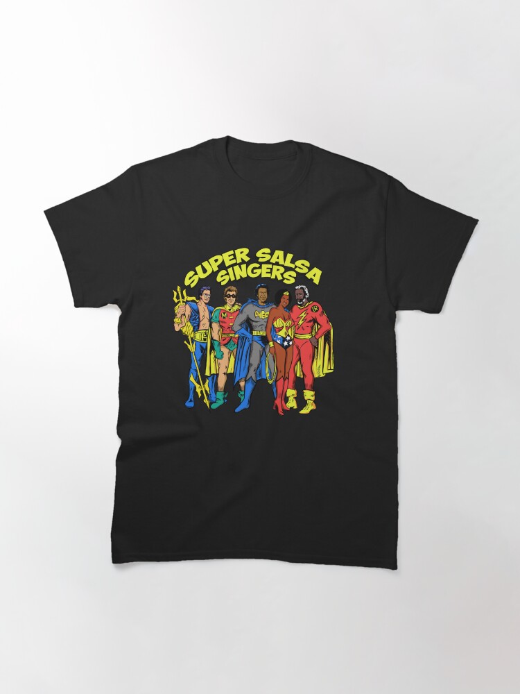 Imagen 3 de 7, Camiseta clásica con la obra Los mejores cantantes de Salsa Fania All Stars, diseñada y vendida por LeoZitro.