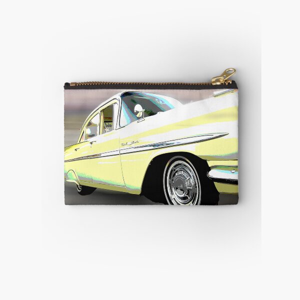 Aperçu de l'œuvre Voiture rétro classique créée et vendue par imageark.
