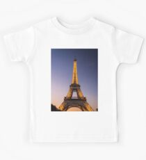 Eiffel Tower and sunset (2) Kids Tee