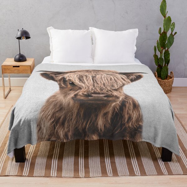 Highland Calf - Colorful Throw Blanket