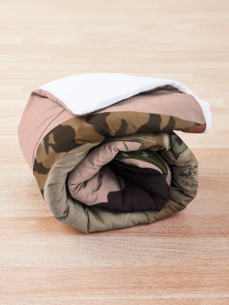 Alternate view of tiger at heart Comforter
