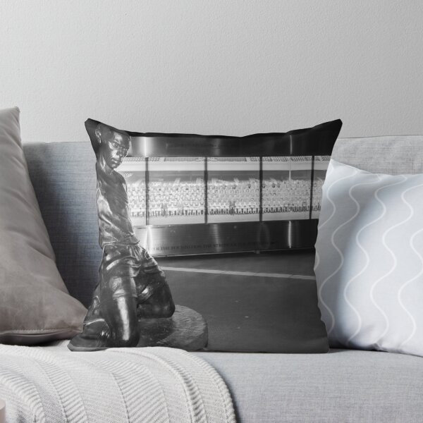 Item preview, Arsenal de la estatua de Thierry Henry designed and sold by ilikepetedotcom.