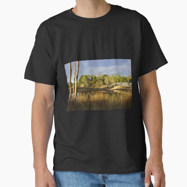 Summer by the Dam - Adelaide Hills Wine Region - Fleurieu Peninsula by South Australian artist Avril Thomas Classic T-Shirt
