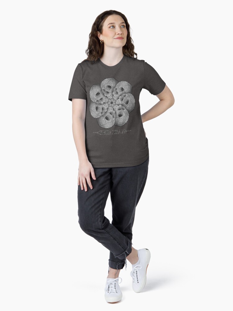 Thumbnail 4 von 7, Essential T-Shirt, Skulldala designt und verkauft von stefankheider.