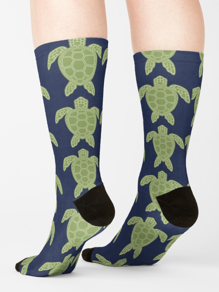 "Green Sea Turtle Design" Socks by fizzgig Redbubble