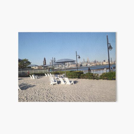 Artikel-Vorschau von Strand, Skyline von Manhattan, Hudson River, Hoboken, New Jersey, designt und verkauft von lenspiro.