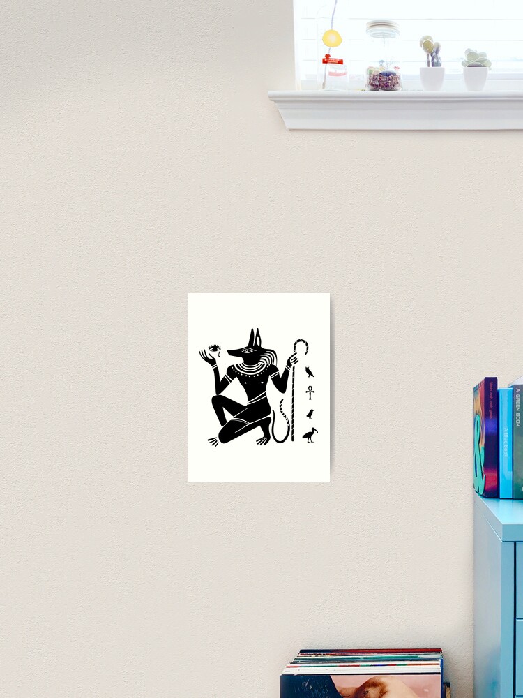 Alter Agyptischer Gott Anubis Mit Einem Hundekopf Und Alten Agyptischen Symbolen Schwarz Und Weiss Kunstdruck Von Zatmeniee Redbubble