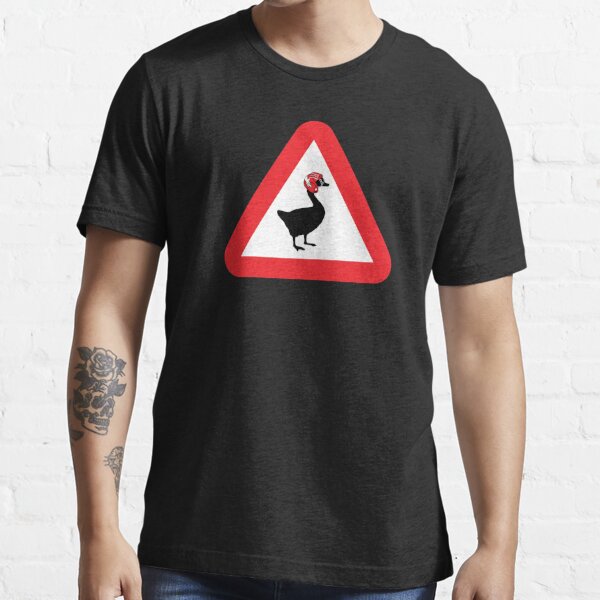 Untitled Talk to me Goose Game - No Text Essential T-Shirt