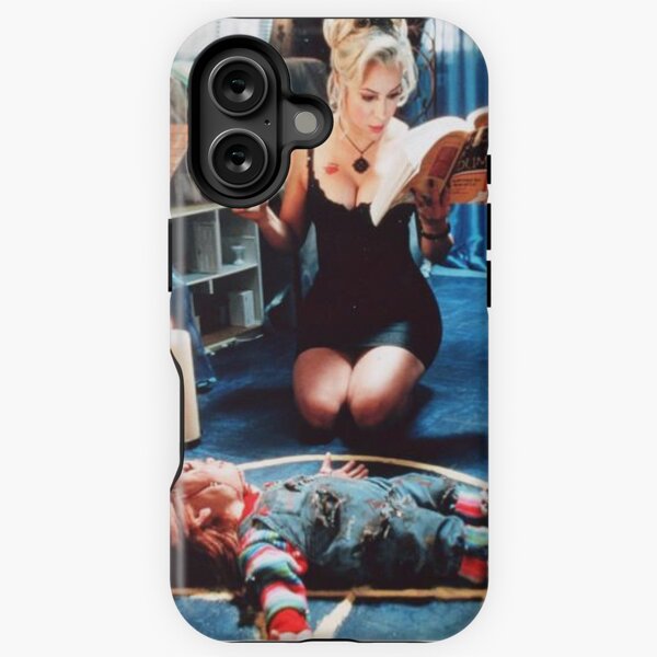 Vista previa del artículo con la obra «Exiliando a los demonios del muñeco Chucky», diseñado y vendido por crumpetstrumpet.