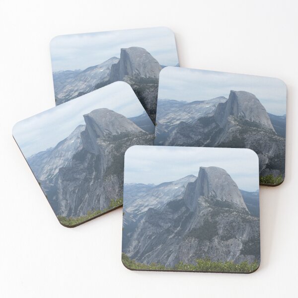 Aperçu de l'œuvre Half Dome à travers le Ahwahnee créée et vendue par elasita.