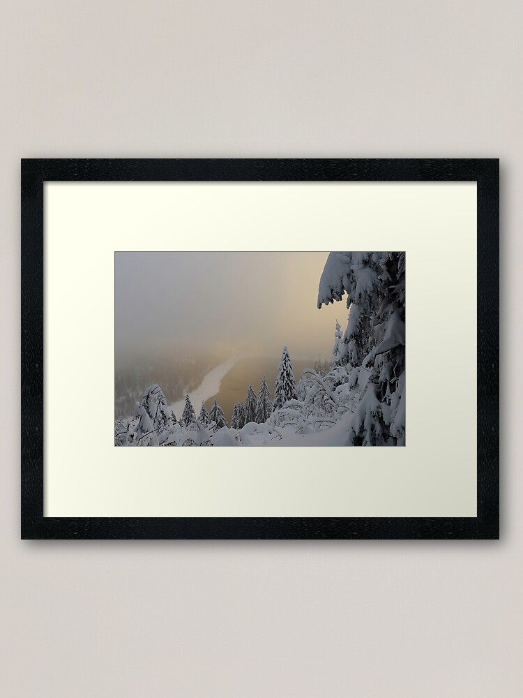 Aperçu 1 sur 7. Impression encadrée avec l'œuvre Lac Blanc en hiver, créée et vendue par Isenmann.