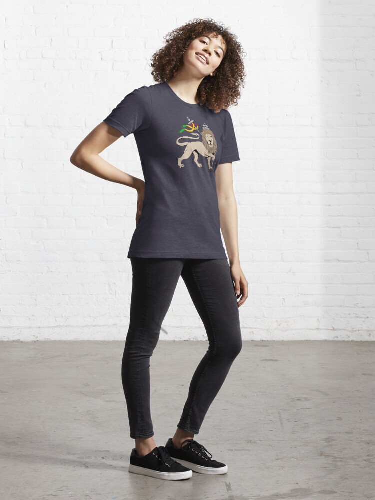 Alternative Ansicht von Der Löwe Essential T-Shirt