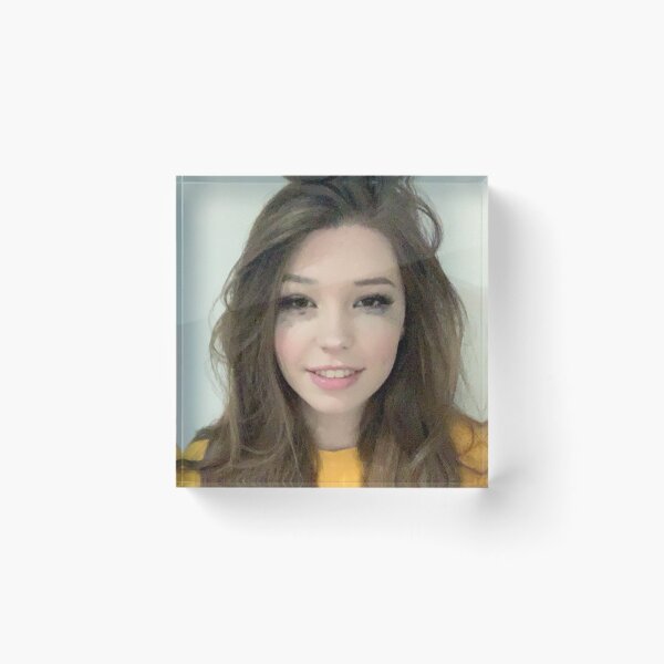 Artikelvorschau, Belle Delphine Mugshot entworfen und verkauft von Rainfalling.