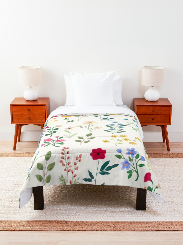 Alternate view of Spring Botanicals Comforter