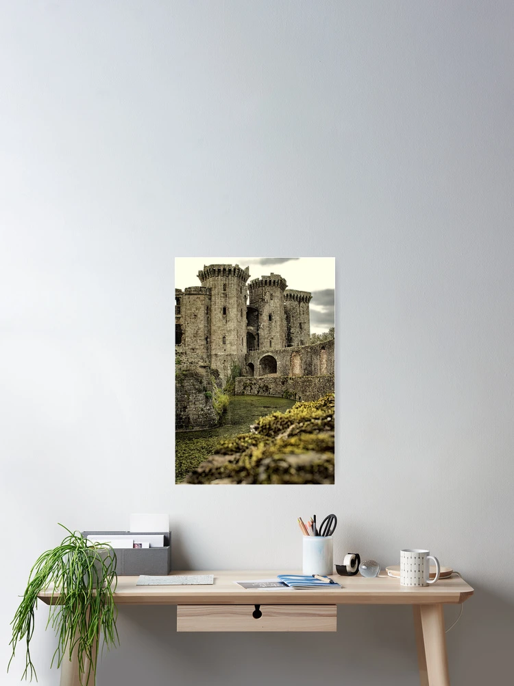 Imagen 2 de 3, Póster con la obra Castillo Raglan, diseñada y vendida por flashcompact.