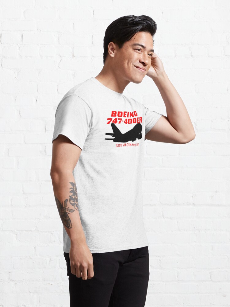 Alternate view of Boeing 747-400ER 32912 VH-OEH (Black) Classic T-Shirt