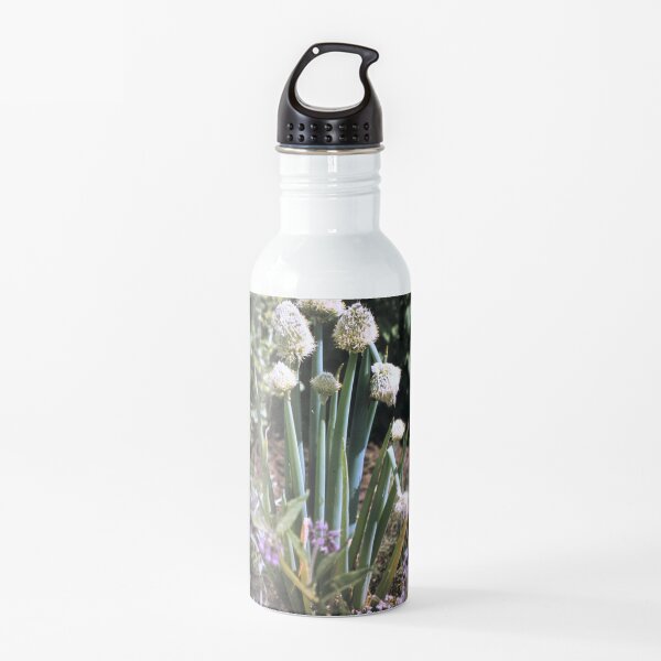 Winter-rear onion Water Bottle