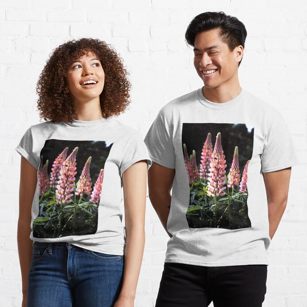 Lupinen-Blüten Classic T-Shirt