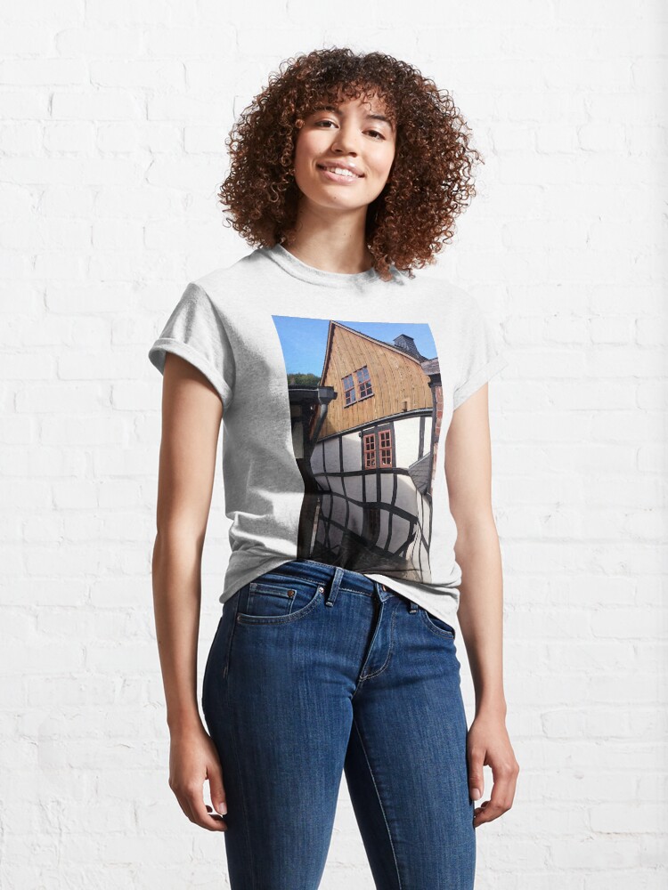 Alternative Ansicht von Fachwerkhaus in Stolberg / Harz Classic T-Shirt