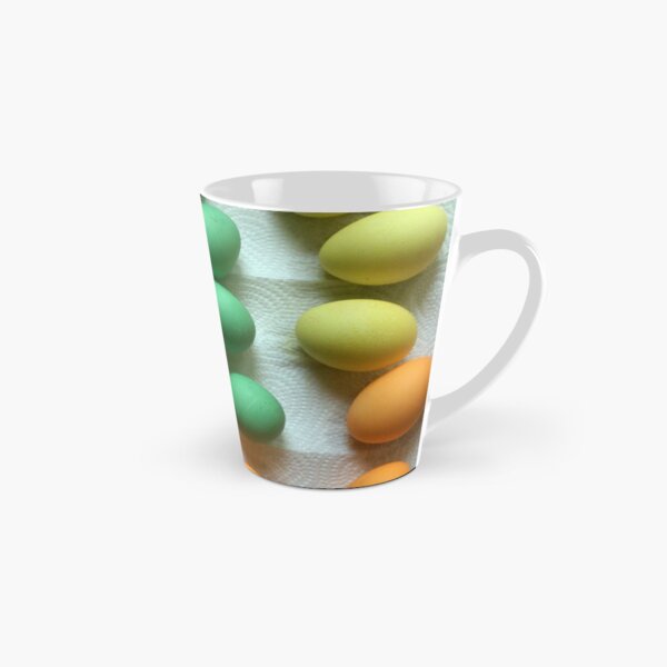 Frisch gefärbte Oster-Eier Tasse (konisch)