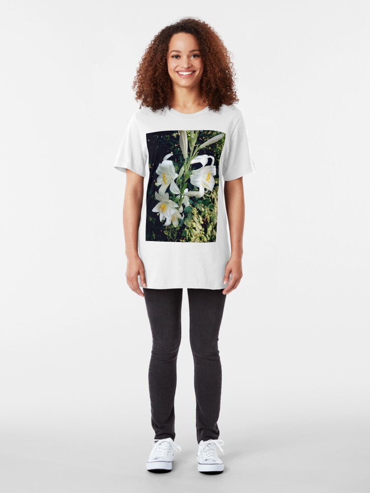 Alternative Ansicht von Weiße Lilie Slim Fit T-Shirt