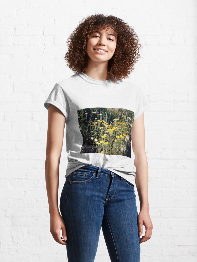 Alternative Ansicht von Färber-Kamille Classic T-Shirt
