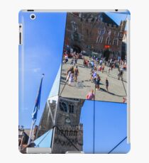 Mirror mirror iPad Case/Skin