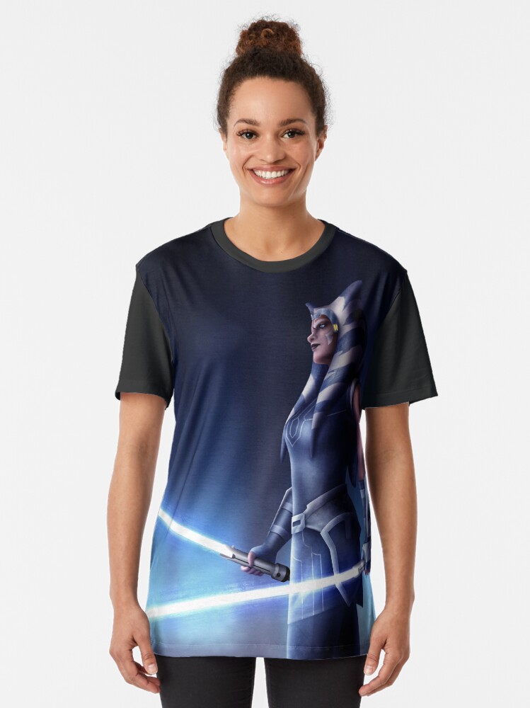 Imagen 2 de 5, Camiseta gráfica con la obra Ahsoka, diseñada y vendida por Aly-en.