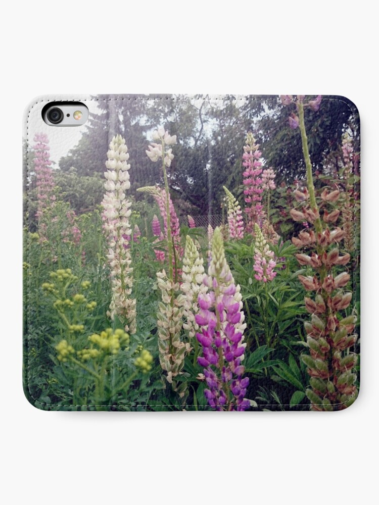 Alternative Ansicht von Lupinen iPhone Flip-Case
