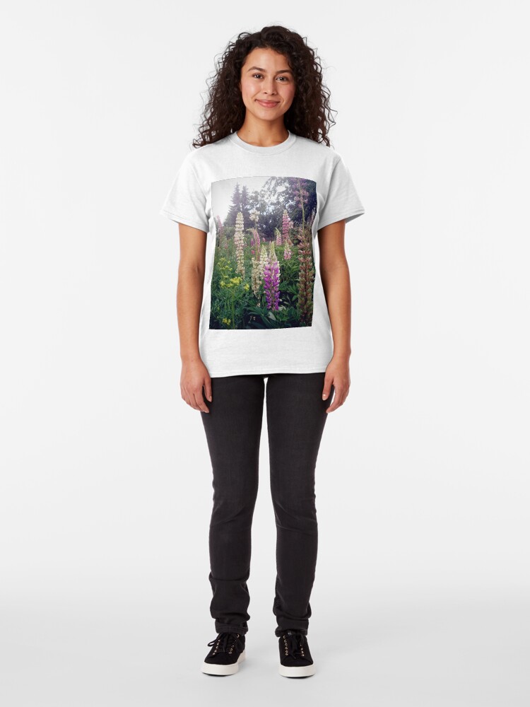 Alternative Ansicht von Lupinen Classic T-Shirt
