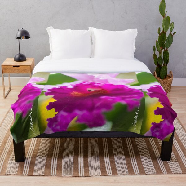 Artikelvorschau, Maui Fuchsia Cattleyas Orchid entworfen und verkauft von srwdesign.