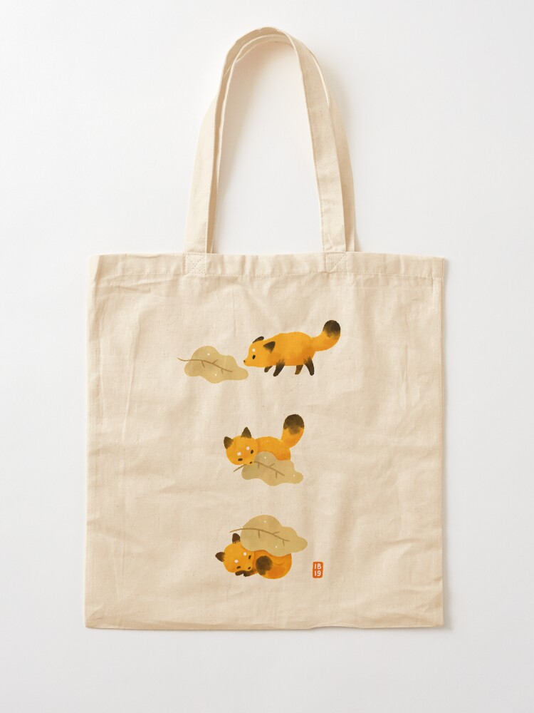 Alternate view of Fox and leaf blanket Tote Bag