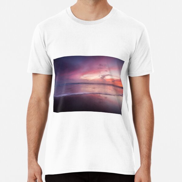 Dusk seascape Premium T-Shirt