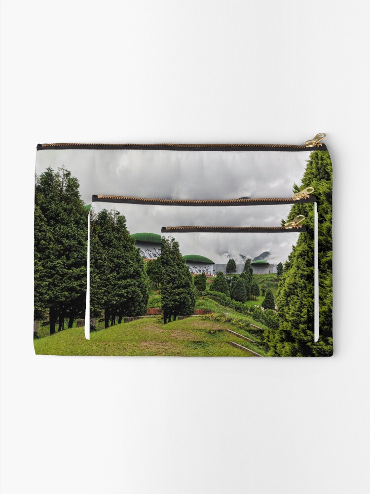 Alternate view of Perspective bending park in Japan Zipper Pouch