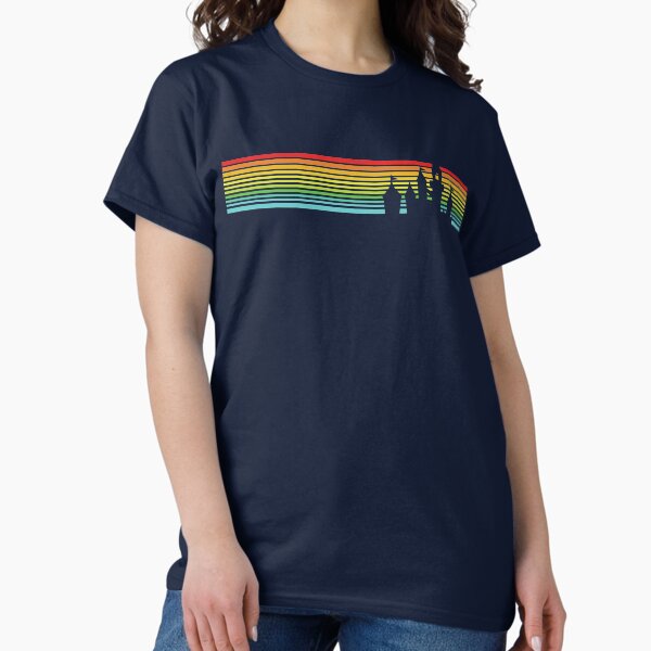 Artikel-Vorschau von Retro Schloss Streifen, designt und verkauft von Heyday Threads.