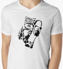 Jawa Skateboarder Stencil Men's V-Neck T-Shirt