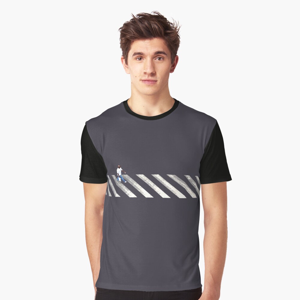 Aperçu de l'œuvre T-shirt graphique créée et vendue par GillouParis.