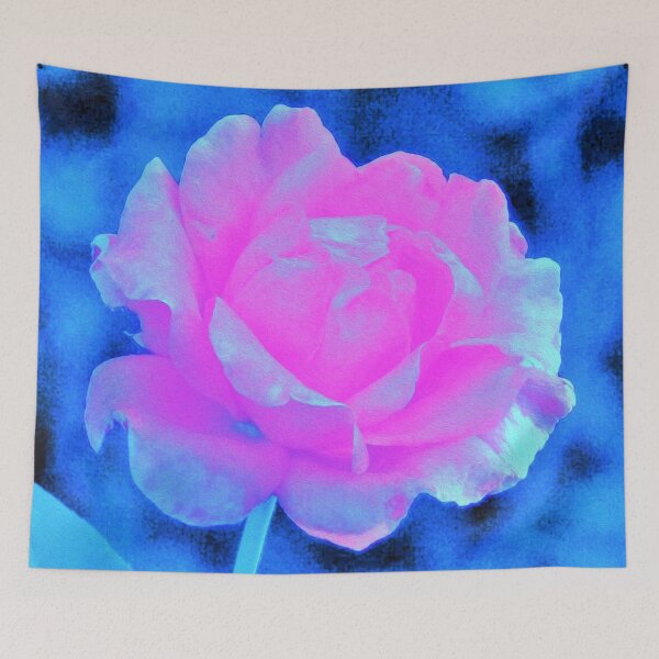 Aperçu de l'œuvre Belle rose pastel avec fond bleu créée et vendue par myrubiogarden.