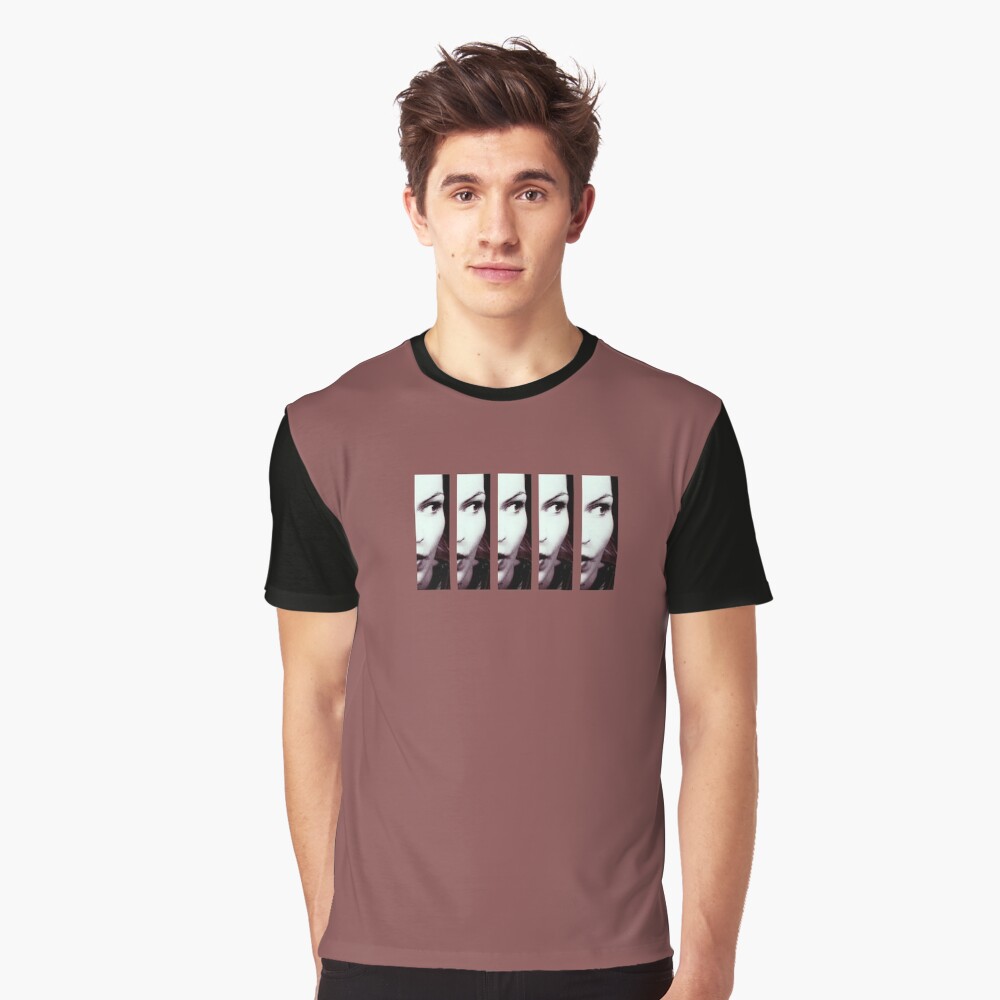 Aperçu de l'œuvre T-shirt graphique créée et vendue par GillouParis.