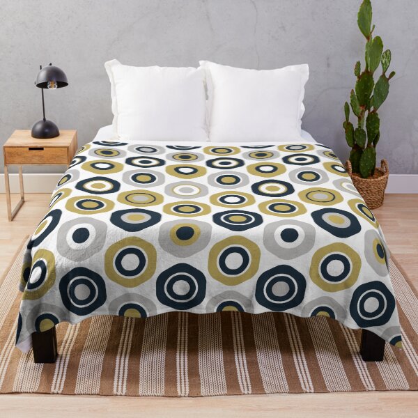 Aperçu de l'œuvre Boutons. Joli motif géométrique en jaune moutarde foncé, bleu marine, gris et blanc créée et vendue par kierkegaard.