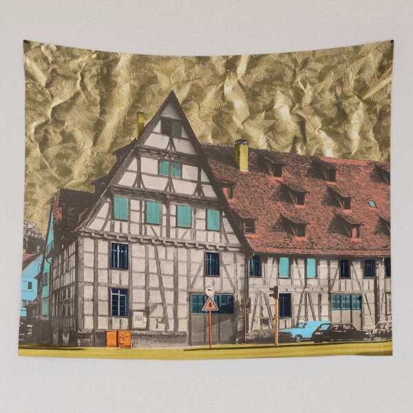 Item preview,  should look at the wine press. The listed building houses a bar and cozy seating. A quaint place to stay.
The design by Mallybeau Mauswohn shows the wine press on Schmiedtorstrasse from days gone by. Colored in elegant retro colors designed and sold by Mauswohn.