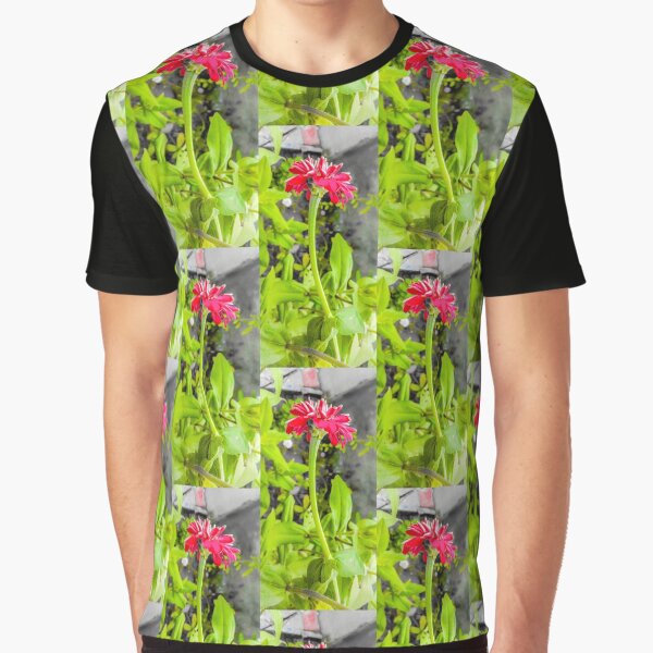 Pink vibrant Zinnia flower Graphic T-Shirt