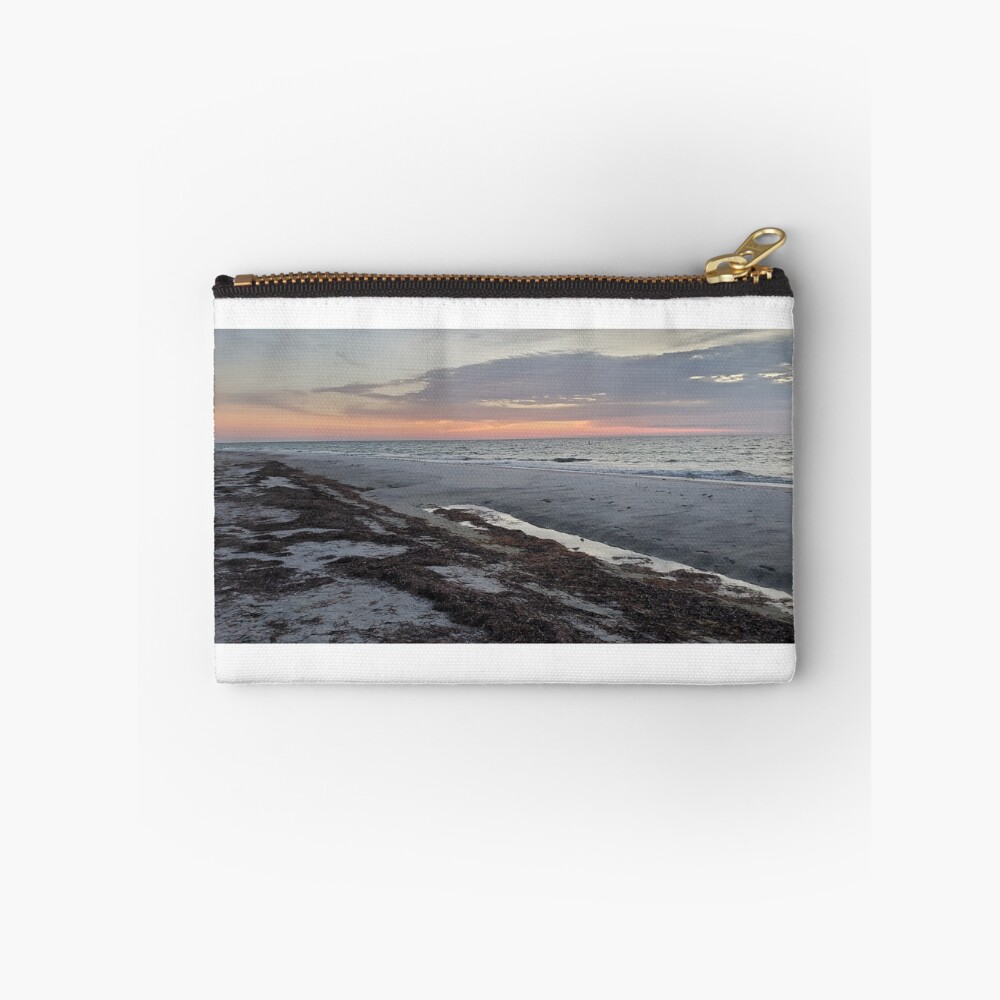 Vista previa del artículo con la obra «Bolsos de mano», diseñado y vendido por RunningBackward.