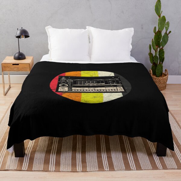Artikelvorschau, Vintage Analog Drum Machine Retro Synth Synthesizer Studio design entworfen und verkauft von A-Fashion.