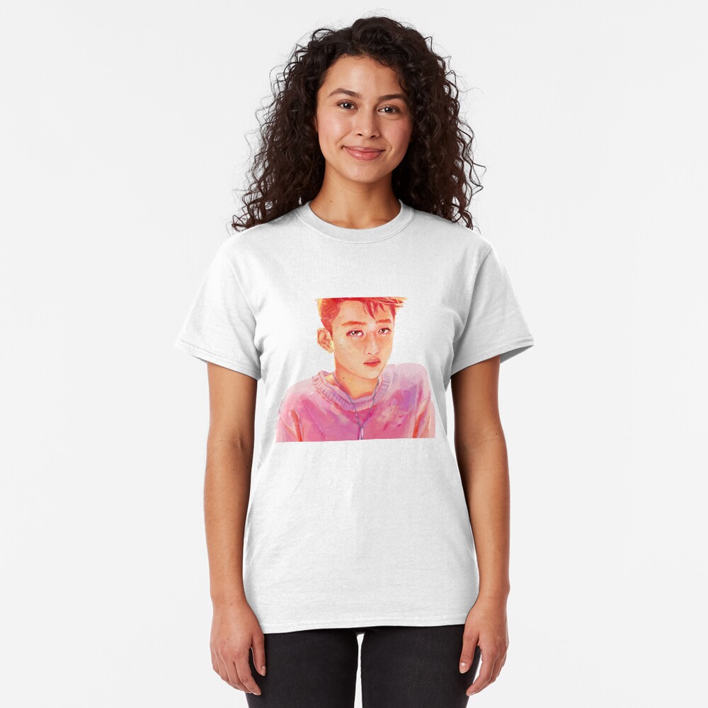Kyungsoo kokobop teaser pink Camiseta clásica