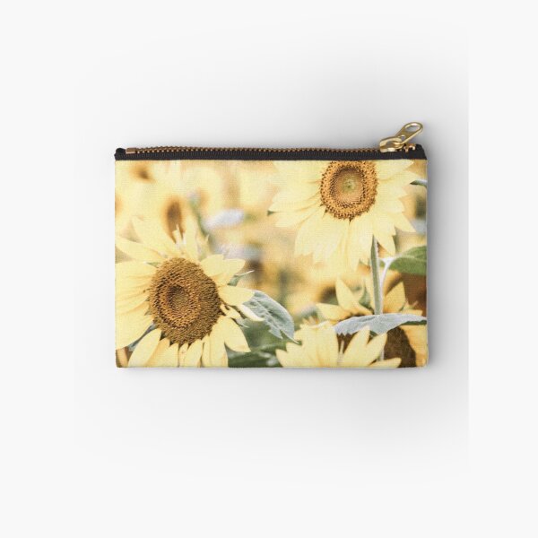 Aperçu de l'œuvre Faded Sunflowers créée et vendue par KellyHeaton.