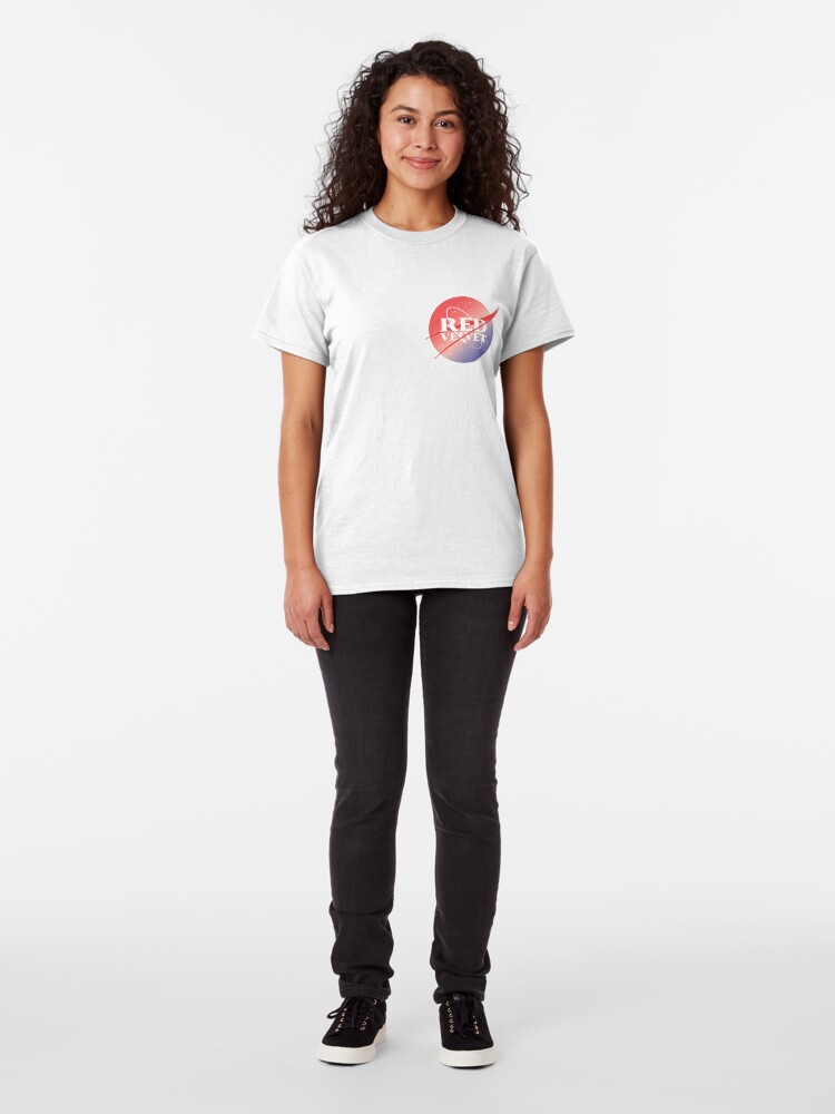 Vista alternativa de Camiseta clásica Red velvet nasa inspired logo