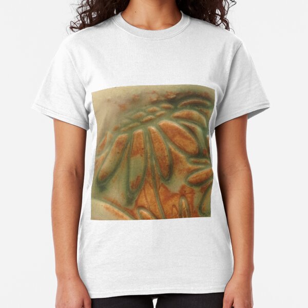Ceramic Daisies Classic T-Shirt